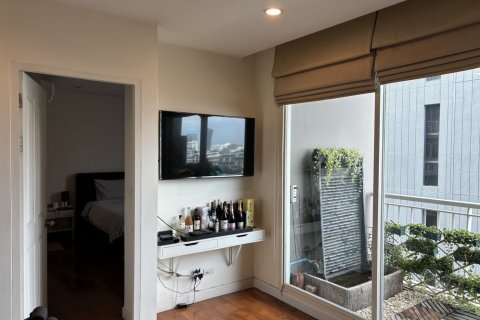 Studio in the Condo in Watthana, Bangkok, Thailand  № 142405 - photo 2