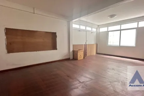 Studio in Watthana, Bangkok, Thailand № 219859 - Foto 14