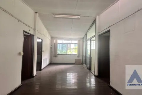 Studio in Watthana, Bangkok, Thailand № 219859 - Foto 5