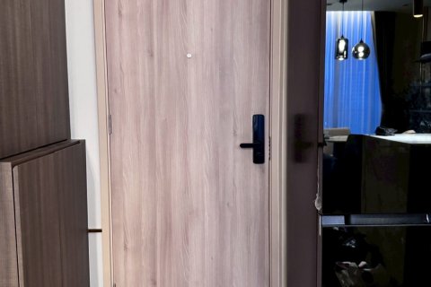 Condo in Watthana, Bangkok, Thailand, 2 bedrooms  № 144769 - photo 13