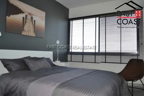 Condominio de 2 dormitorios en Pattaya, Tailandia № 213769 - foto 2