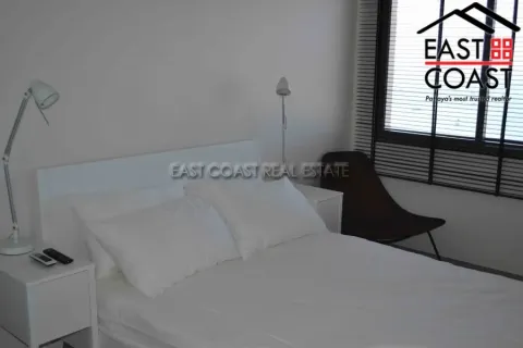 Condominio de 2 dormitorios en Pattaya, Tailandia № 213769 - foto 6