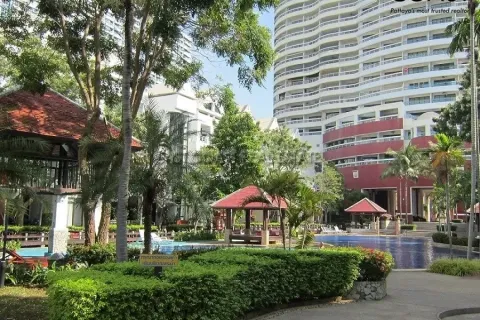Condominio de 2 dormitorios en Jomtien Beach, Pattaya, Tailandia № 213772 - foto 27