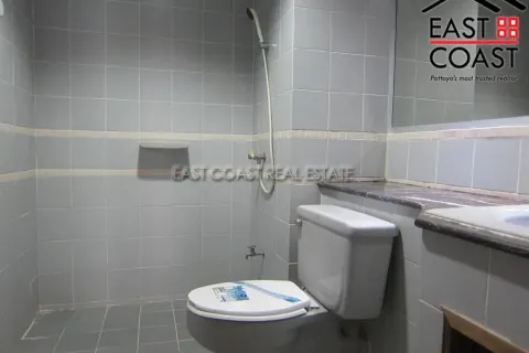 Condominio de 2 dormitorios en Jomtien Beach, Pattaya, Tailandia № 213772 - foto 23