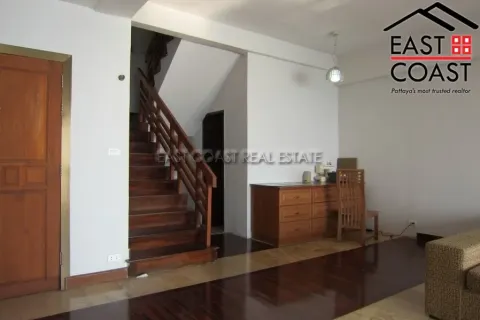 Condominio de 2 dormitorios en Jomtien Beach, Pattaya, Tailandia № 213772 - foto 4