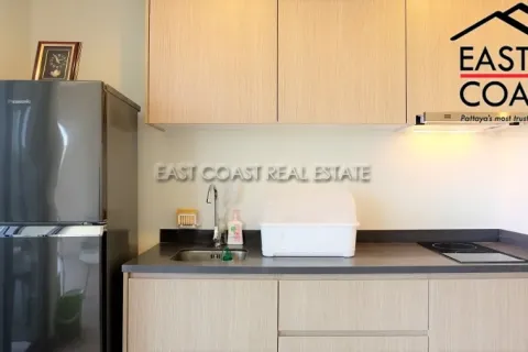 Condominio de 2 dormitorios en Pattaya, Tailandia № 213770 - foto 2