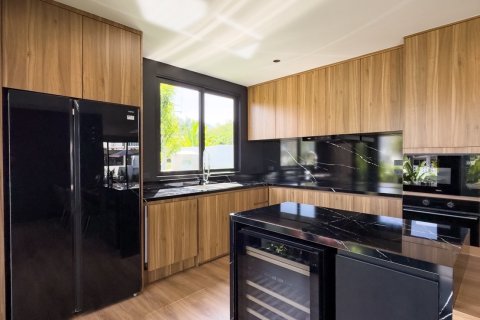 Chalet de 3 dormitorios en Pattaya, Tailandia № 233019 - foto 8
