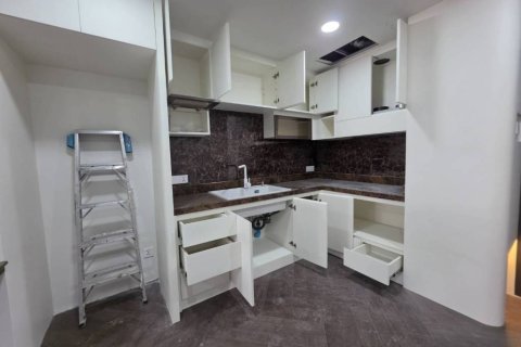 Condo in Bangkok, Thailand, 1 bedroom  № 172653 - photo 7