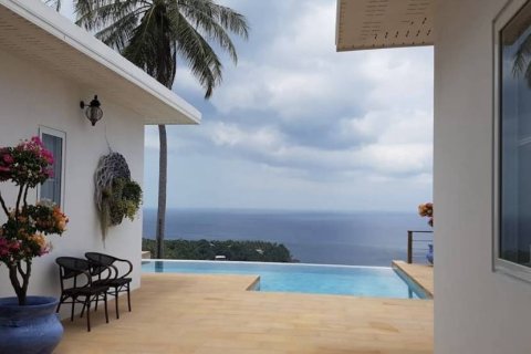 Villa in Surat Thani, Thailand 3 bedrooms № 172648 - photo 6