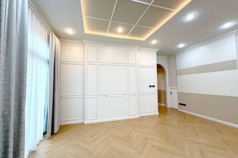 Дом в Самутпракане, Таиланд с 4 спальнями  № 172651 - фото 2