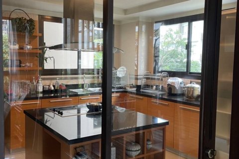 Кондоминиум с 3 спальнями в Бангкоке, Таиланд № 152397 - фото 4