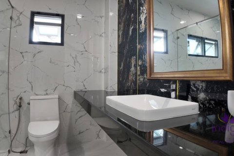 Дом в Чиангмае, Таиланд с 5 спальнями  № 162649 - фото 16