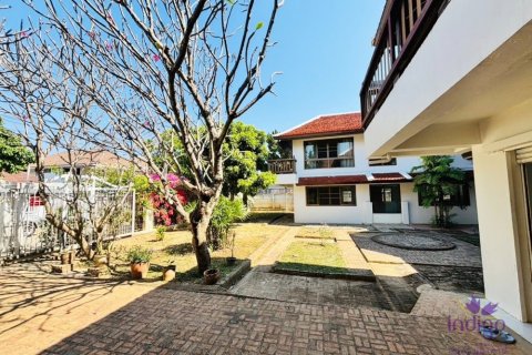 House in Chiang Mai, Thailand 4 bedrooms № 162643 - photo 2