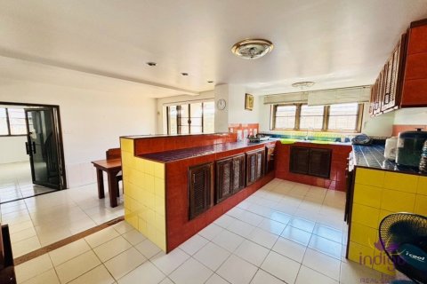 House in Chiang Mai, Thailand 4 bedrooms № 162643 - photo 4