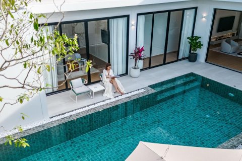 Villa in Phuket, Thailand 5 bedrooms № 163646 - photo 8