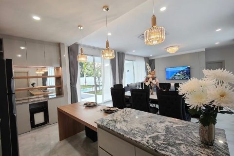 Вилла в Сан-Сая, Таиланд с 6 спальнями  № 156097 - фото 24