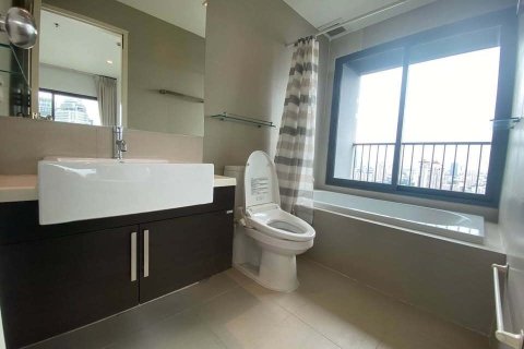 Студия в кондо в Клонг Тоэй, Бангкок, Таиланд № 156099 - фото 8