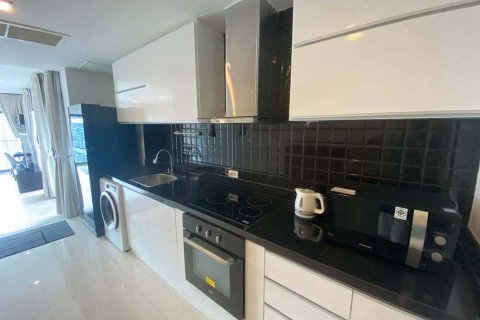 Студия в кондо в Клонг Тоэй, Бангкок, Таиланд № 156099 - фото 3