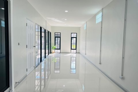 Дом в Сарафи, Таиланд с 4 спальнями № 169027 - фото 13