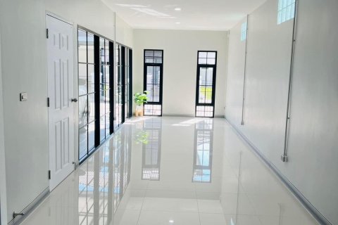 Дом в Сарафи, Таиланд с 4 спальнями № 169027 - фото 12