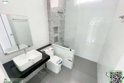 House in Uttaradit, Thailand 4 bedrooms № 169030 - photo 9