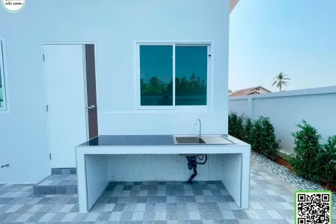 House in Uttaradit, Thailand 4 bedrooms № 169030 - photo 18