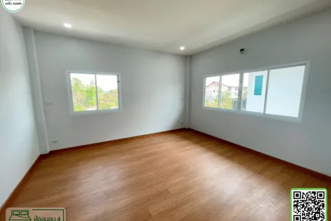 House in Uttaradit, Thailand 4 bedrooms № 169030 - photo 17