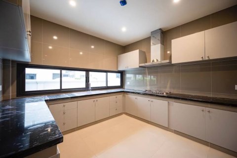 Maison à Bang Kapi, Bangkok, Thaïlande 4 chambres № 152379 - photo 10