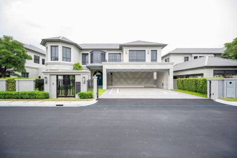 Maison à Bang Kapi, Bangkok, Thaïlande 4 chambres № 152379 - photo 1