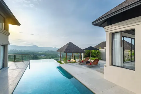 Villa in Phuket, Thailand 4 bedrooms № 157292 - photo 3