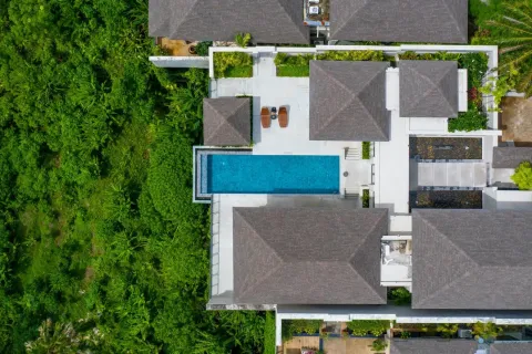 Villa in Phuket, Thailand 4 bedrooms № 157292