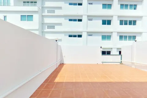 Townhouse in Hua Hin, Thailand 4 bedrooms № 157286 - photo 16