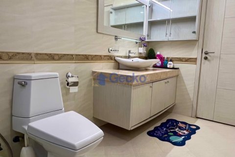 Condo in Pattaya, Thailand, 1 bedroom № 197351 - photo 23