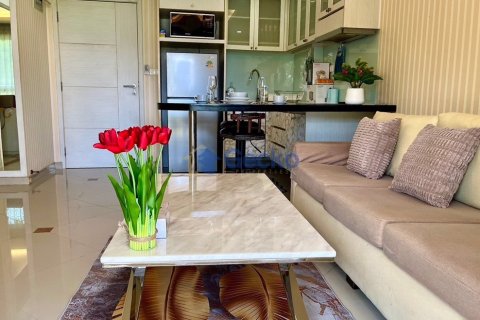 Condo in Pattaya, Thailand, 1 bedroom № 197351 - photo 3