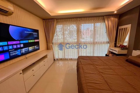 Condo in Pattaya, Thailand, 1 bedroom № 197351 - photo 13