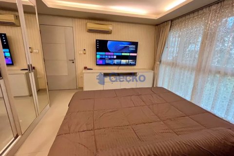 Condo in Pattaya, Thailand, 1 bedroom № 197351 - photo 11