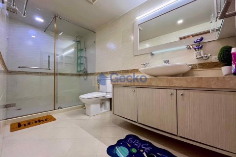 Condo in Pattaya, Thailand, 1 bedroom № 197351 - photo 24