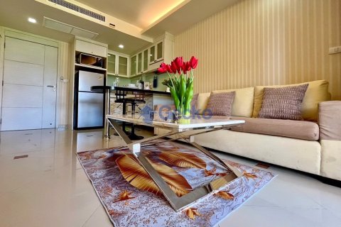Condo in Pattaya, Thailand, 1 bedroom № 197351 - photo 4