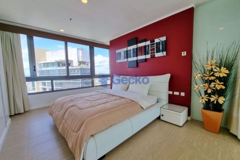 Condo in Pattaya, Thailand, 3 bedrooms № 197356 - photo 17
