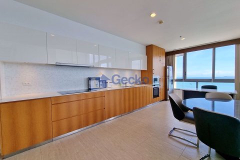 Condo in Pattaya, Thailand, 3 bedrooms № 197356 - photo 13
