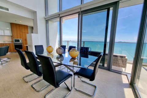 Condo in Pattaya, Thailand, 3 bedrooms № 197356 - photo 4