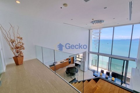 Condo in Pattaya, Thailand, 3 bedrooms № 197356 - photo 12