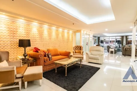 Eigentumswohnung in Watthana, Bangkok, Thailand, 3 Schlafzimmer № 214903 - Foto 4