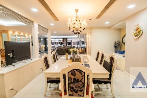 Eigentumswohnung in Watthana, Bangkok, Thailand, 3 Schlafzimmer № 214903 - Foto 5