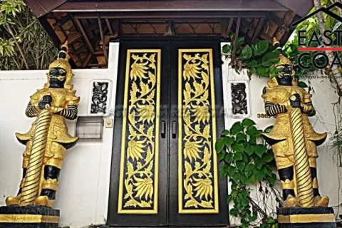 Casa de 3 dormitorios en Jomtien Beach, Pattaya, Tailandia № 213786