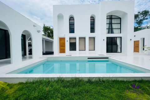 Maison à Chiang Mai, Thaïlande 5 chambres № 162604 - photo 1