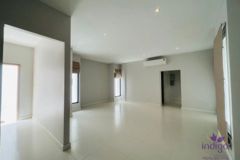 Maison à Chiang Mai, Thaïlande 5 chambres № 162604 - photo 10