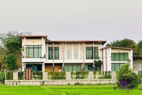 Вилла в Чиангмае, Таиланд с 5 спальнями № 162605 - фото 18