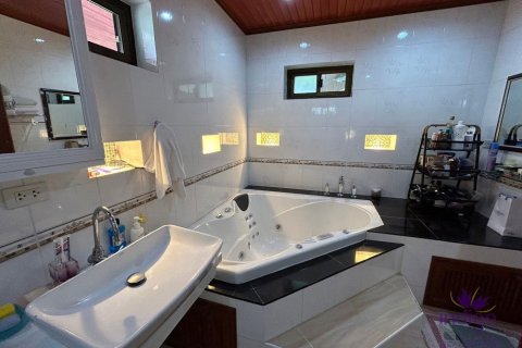 Коммерческая недвижимость в Чиангмае, Таиланд № 162602 - фото 15