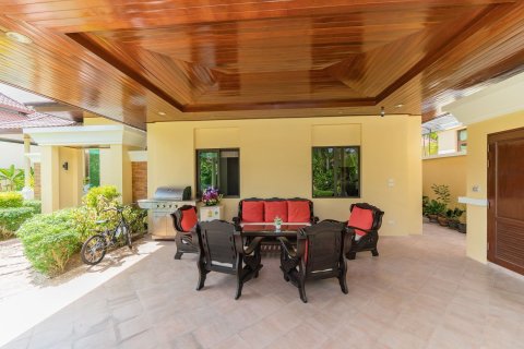 Villa in Phuket, Thailand 4 bedrooms № 173462 - photo 6